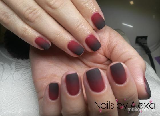 Rest-Fülöp Alexandra - Red black ombre nails - 2020-01-30 06:00