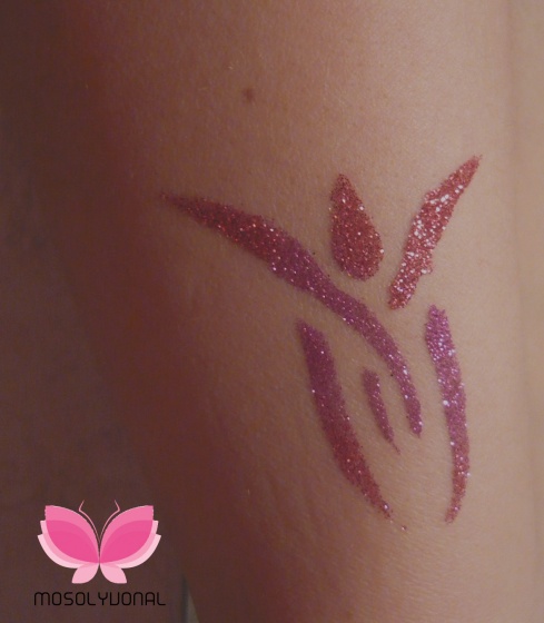Mosolyvonal Veronika - Csillám tetoválás - 2010-03-10 19:34