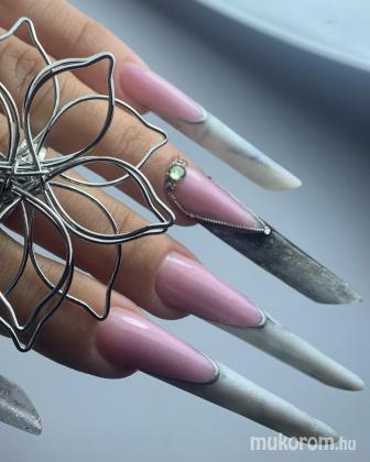 Molnárné Kapcsos Ilona - Elegáns - 2026-01-17 05:12