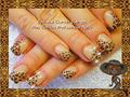 Leopard nails