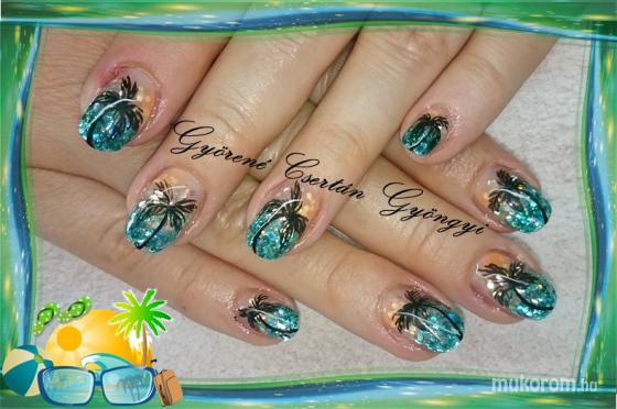 Gyöngyi Györené Csertán - Summer nails - 2015-10-23 13:36