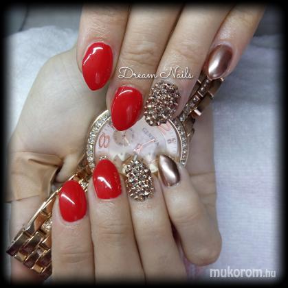 Dream Nails Körömstúdió - Sexy red - 2017-06-01 23:01