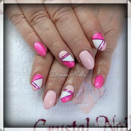 Dream Nails Körömstúdió - Szalagos pink - 2017-06-20 22:02