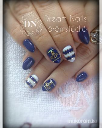 Dream Nails Körömstúdió - Tengerész style - 2017-08-09 23:30