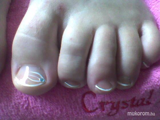 Nail Beauty körömszalon "crystal nails referencia szalon" - francia pedikűr - 2011-09-15 18:36