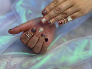 Saját köröm erősítése gél lakkal