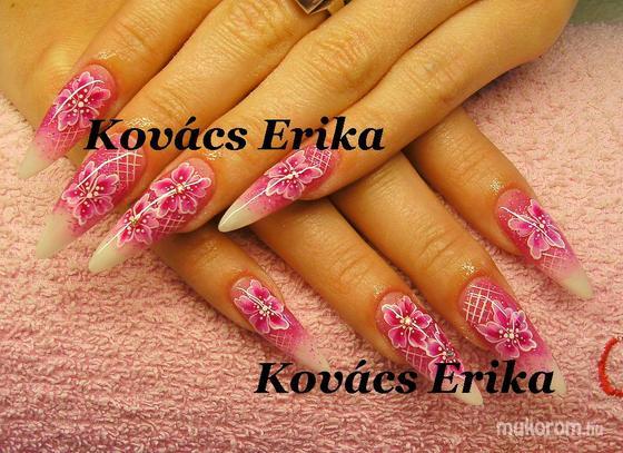 Kovács Erika - virágos - 2012-08-15 20:09