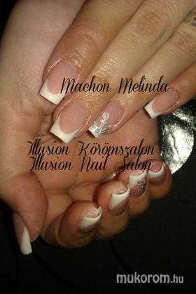 Machon Melinda (Illusion Körömszalon) - Hajlított szalon kocka - 2013-06-09 21:35