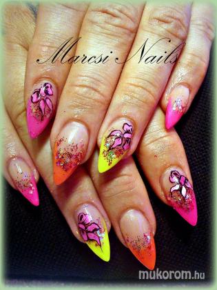 Marcsi Nails - Színes - 2015-10-18 16:21