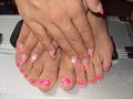 Rózsaszín kéz és láb 