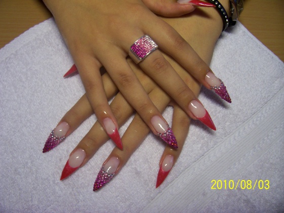 Andincia Nails, - . - 2010-08-03 15:31