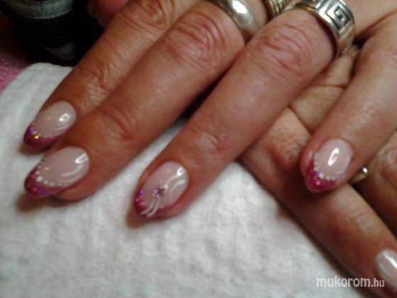 Nail Beauty körömszalon "crystal nails referencia szalon" - tavaszi hangulatban - 2012-04-13 20:30