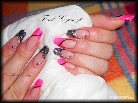 Timli Gyöngyi - My nails - 2012-06-24 23:16
