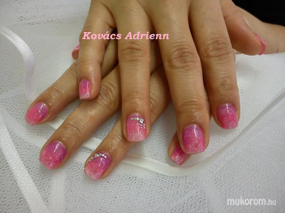 Kovács Adrienn - csak a rózsaszín  - 2012-11-02 20:48