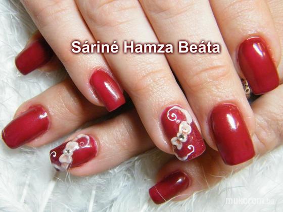 Sáriné Hamza Beáta (Baross Beauty Szalon) - piros - 2012-12-19 21:51