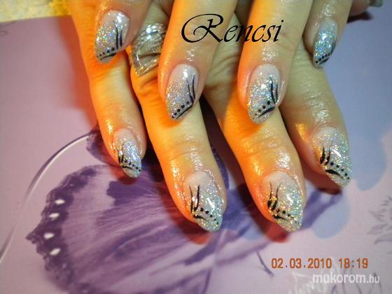 Fridrich Renáta - Gold Deluxe Beauty -Crystal Nails Elite referencia szalon - Ezüstös - 2013-01-13 19:20