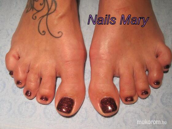 Nails by Mary Saloon - Pedi zselé - 2013-06-09 20:09