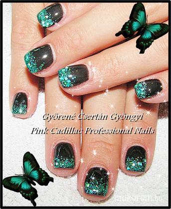 Gyöngyi Györené Csertán - Glitter nails - 2013-07-02 22:12