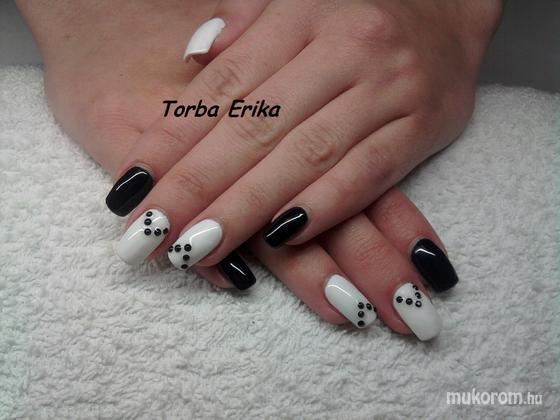 Torba Erika - fekete fehér - 2014-09-02 23:21