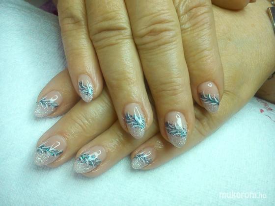 Nail Beauty körömszalon "crystal nails referencia szalon" - anyunak - 2014-10-15 15:21