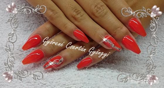 Gyöngyi Györené Csertán - Beautiful nail - 2015-10-18 17:46