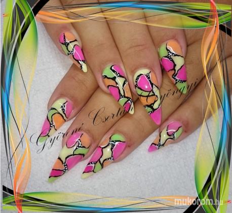 Gyöngyi Györené Csertán - Summer nails - 2015-10-19 21:41