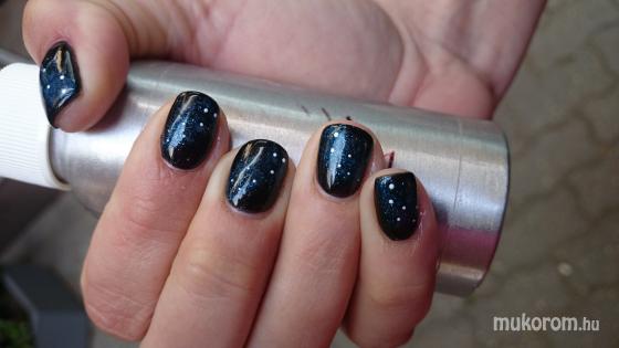 Nail Beauty körömszalon "crystal nails referencia szalon" - Mini világűr - 2016-04-18 19:41