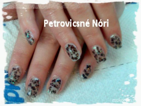 Petrovicsné  Nóri - mini leopárd mintás - 2011-01-24 15:17