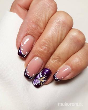 Dósa Viktória - Salon nails - 2018-04-20 11:21