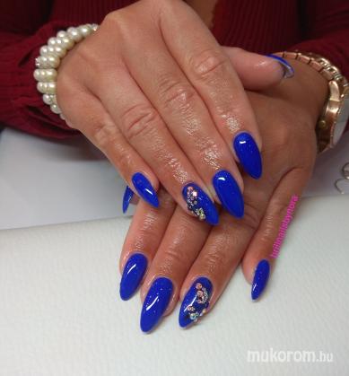 Vártás Nóra - Beautiful blue with Swarovski stones - 2020-05-09 20:24