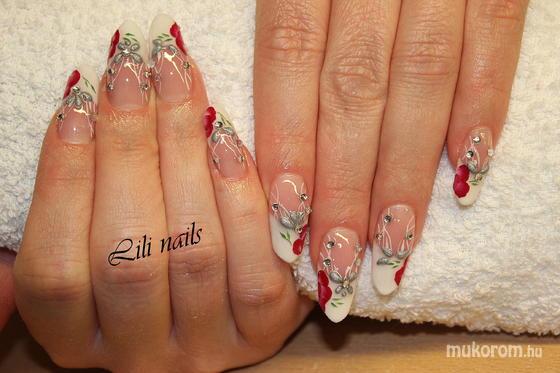 Lili Nails Nottingham - egymozdulat - 2011-12-26 11:17