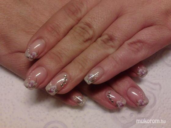 Heni nails - Virágos - 2012-03-02 13:46