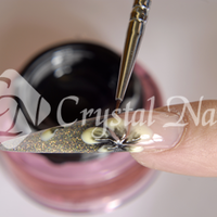 mukorom.hu - Fél perc kötés után fekete színű (007) Crystal Nails dekor színes zselével belülről kifelé árnyékoljuk a virágszirmokat.
